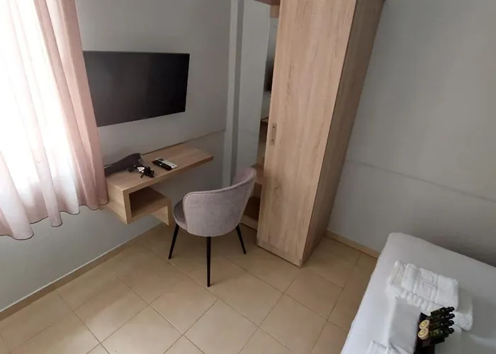 شقة Pavlos خْريسيا أموذيا